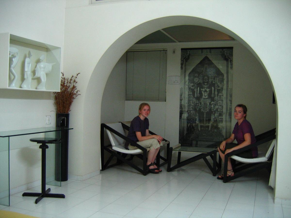 Hotel Plaza -Booking For Foreign Tourist- جالجاون المظهر الخارجي الصورة